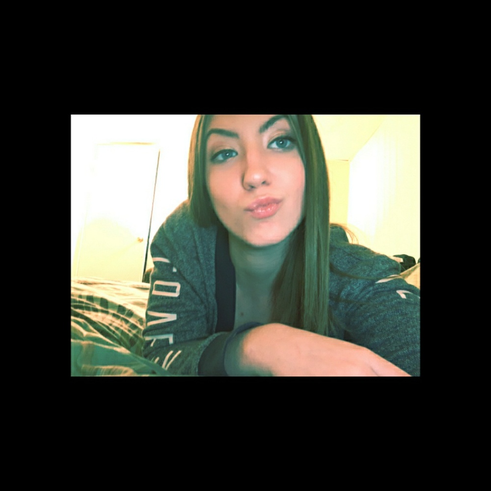 Meet your Posher, Lexi